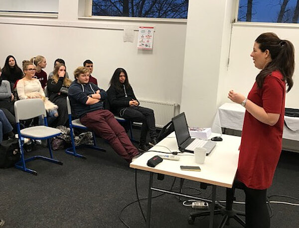 Besuch aus England: Bachelor als Top-up