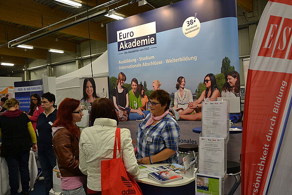 Pflegeberufe auf Messe vorgestellt