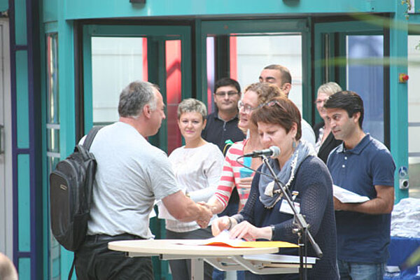 222 neue Schüler und Azubis