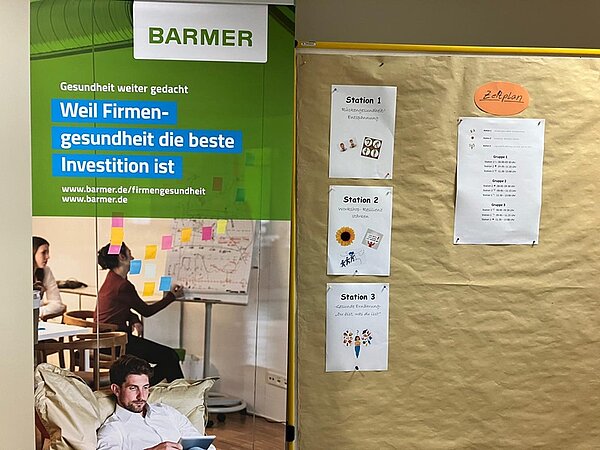 Zeitplan und Auflistung der unterschiedlichen Mitmachstationen.