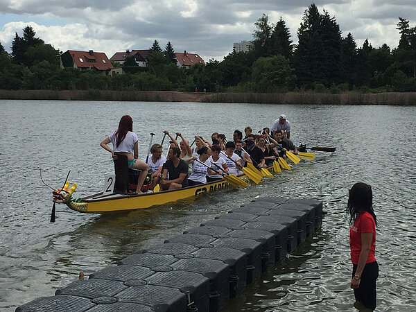 Unglaublicher Sieg beim Drachenbootrennen!