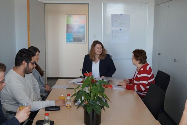 Euro Akademie Aschaffenburg verabschiedet Schulentwicklungsprogramm