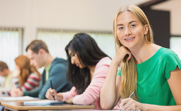 Mit voller Kraft voraus! Schülerrekord bei Fachoberschulklassen