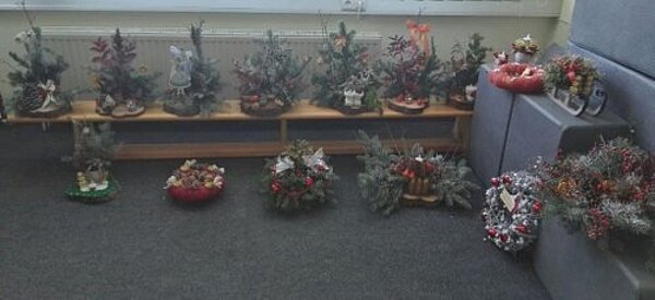 Schüler helfen bei Organisation der Nikolaus-Feier im Pflegeheim
