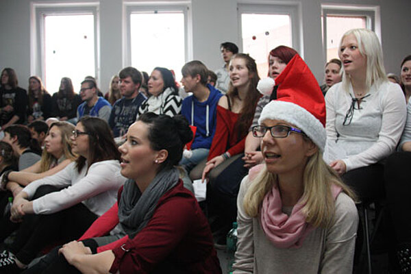 Traditionelles Weihnachtssingen an der Euro Akademie Chemnitz