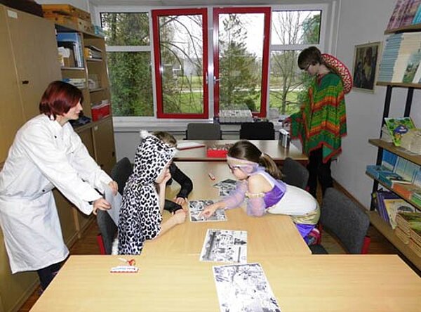 Lustiges Treiben an der Grundschule Steinfurth