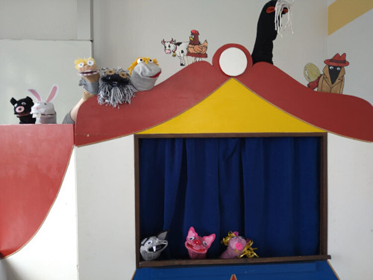 Vorhang auf für's Sockentheater