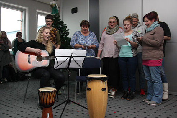 Traditionelles Weihnachtssingen an der Euro Akademie Chemnitz