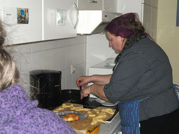 Start des alljährlichen Weihnachtsbackens und -bastelns