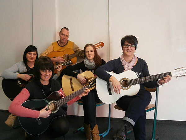 Gitarrenkurs für Erzieherinnen