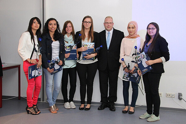 „Freiheit heißt Verantwortung“: Herzlichen Glückwunsch zur bestandenen Ausbildung!
