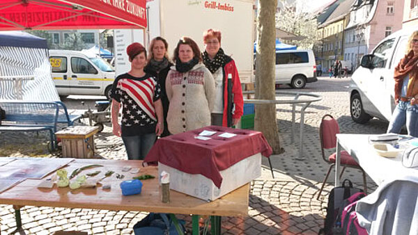 Die Klasse APFH 15 auf dem 11. Bitterfelder Seniorenmarkt