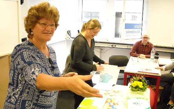 Kinderbuchillustrator Thomas Röhner besucht Erzieher-Klasse