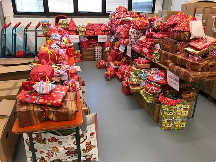 Erfolgreiche Pfandpflaschen-Sammelaktion für gute Zwecke
