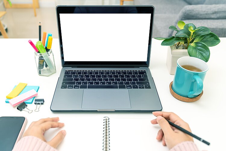 DigitalPakt II - Laptops für die Schüler*innen