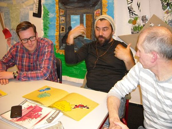 Kinderbuchillustrator Thomas Röhner besucht Erzieher-Klasse