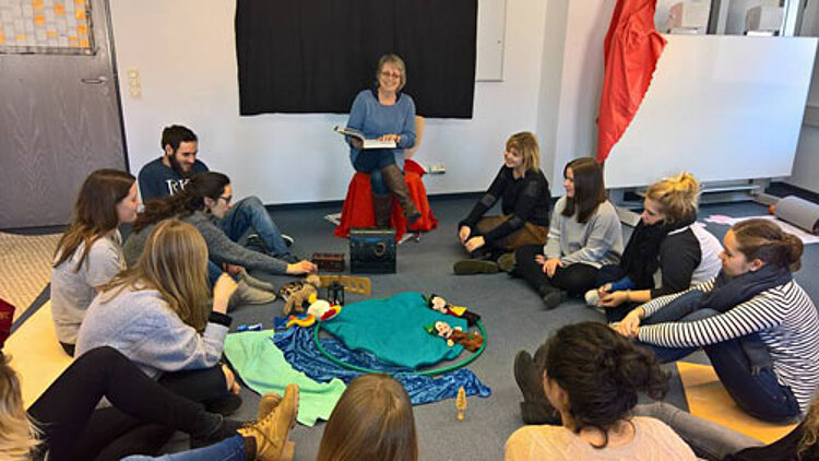 "Es war einmal ..." – Seminartag rund um Märchen und Kinderbücher