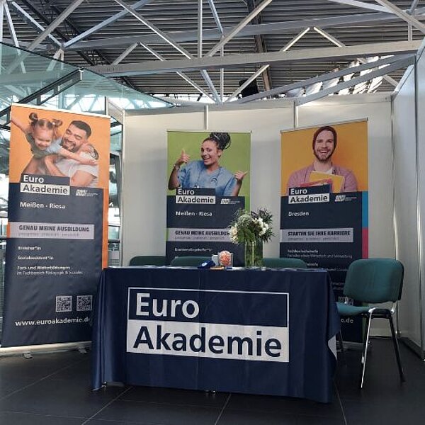 Infostand im Doppelpack