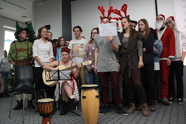 Traditionelles Weihnachtssingen an der Euro Akademie Chemnitz