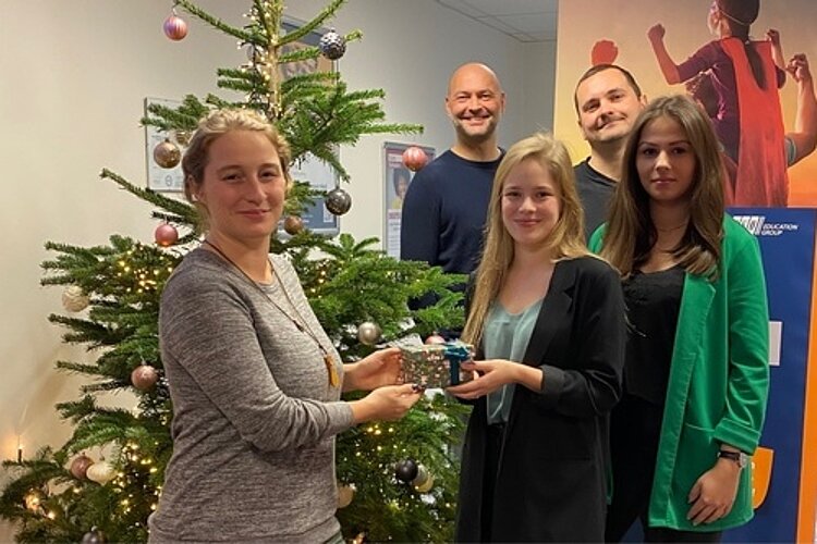 Spendenübergabe an den Kinderhospizdienst