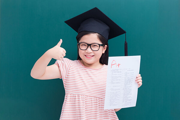 Mit der Erzieherausbildung weiterkommen: Bachelor Professional im Sozialwesen