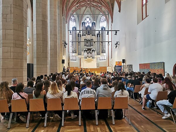 Feierlicher Start in das neue Schuljahr