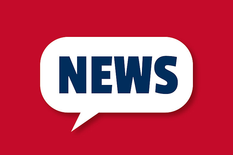 Die Aufschrift "News" in dunkelblauen Lettern steht in einer weißen Sprechblase. Der Hintergrund ist rot.