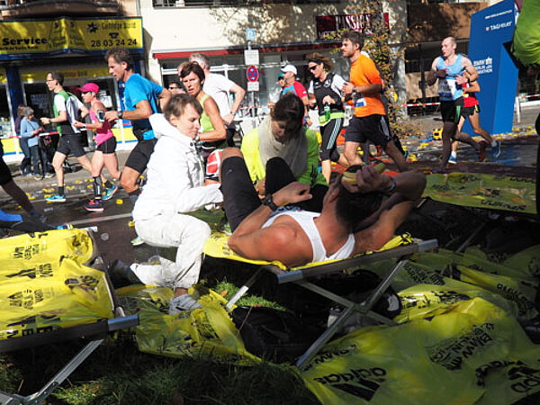 Berlin Marathon: Schüler boten massagetherapeutische Unterstützung