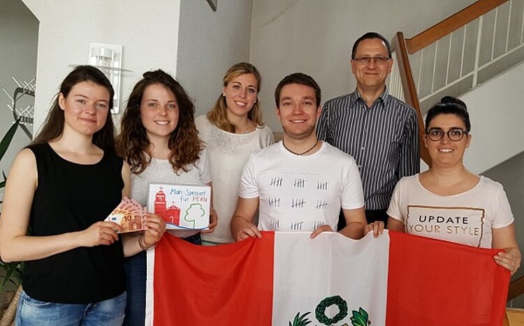 Erfolgreiche Pfandpflaschen-Sammelaktion für gute Zwecke
