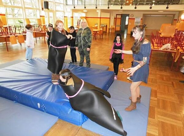 Lustiges Treiben an der Grundschule Steinfurth