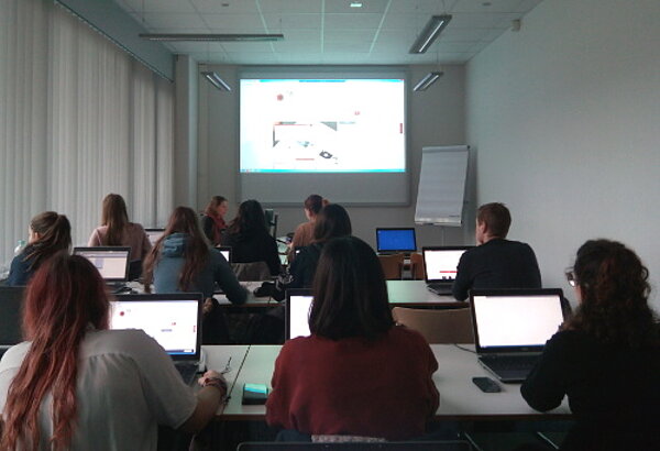 Besuch der Technischen Informationsbibliothek (TIB) Hannover