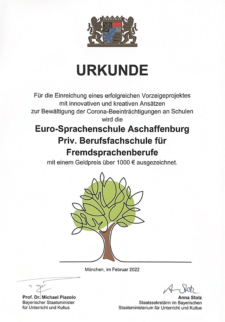 Tutorenprogramm Helping Hands mit 1.000 € vom bayerischen Staatsministerium ausgezeichnet
