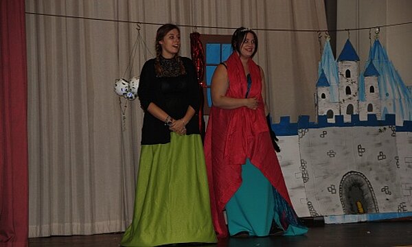 Märchenhafte Theateraufführung „Ein verschneiter Sommer“