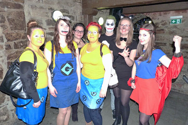 Schulfasching im Studentenklub Engelsburg