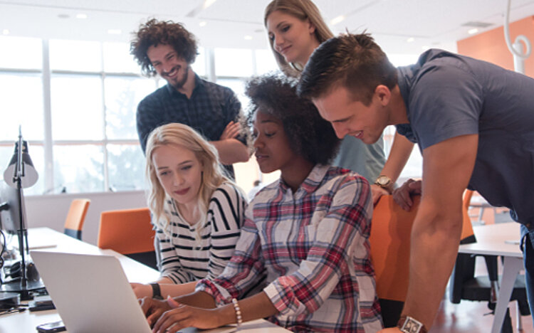 Im Gespräch mit Ludwig Berls: Ausbildung "International Administration Manager" - drei Abschlüsse in drei Jahren