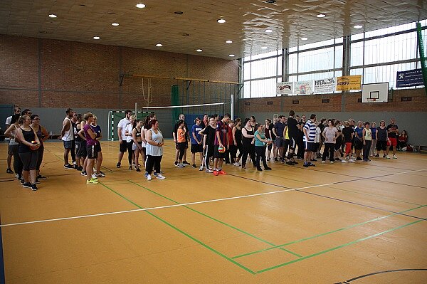 Traditionelles Volleyballturnier