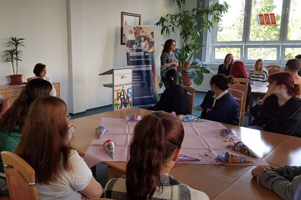 Dritter Jahrgang der Generalistischen Pflegeausbildung erfolgreich gestartet