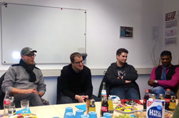 Vorweihnachtliches Alumni-Treffen