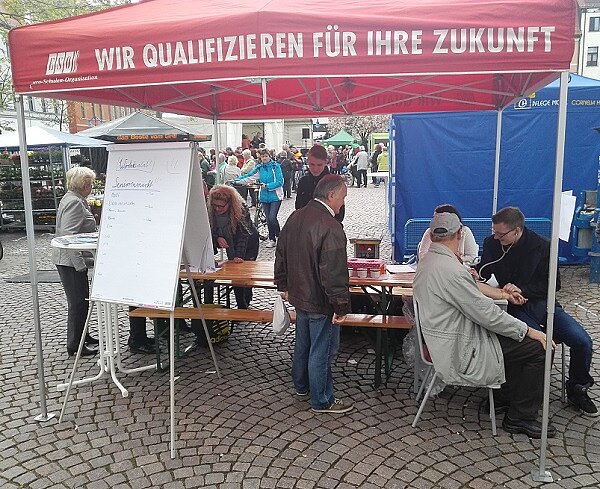 Erfolgreicher 12. Bitterfelder Seniorenmarkt