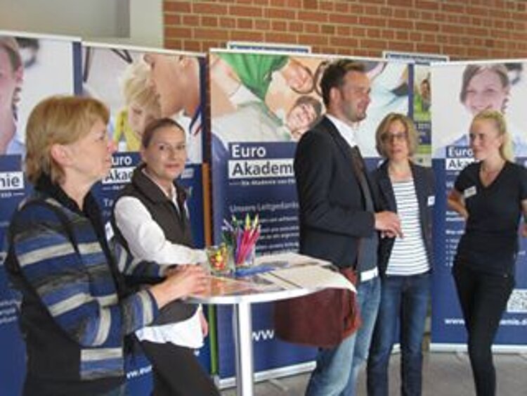 Euro Akademie auf den Berufsinformationstagen der Wirtschaftsjuroren