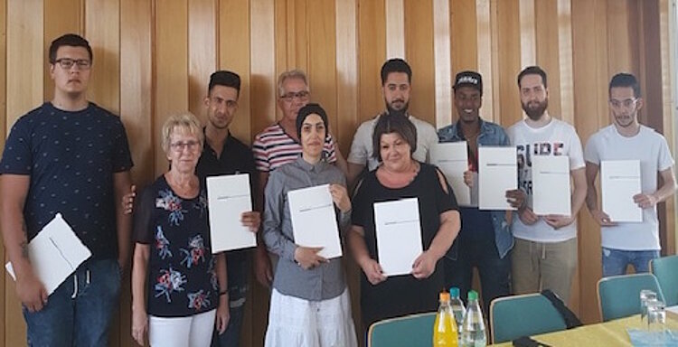 Wir gratulieren den Schülern der Euro-Schulen zum bestandenen Hauptschulabschluss!