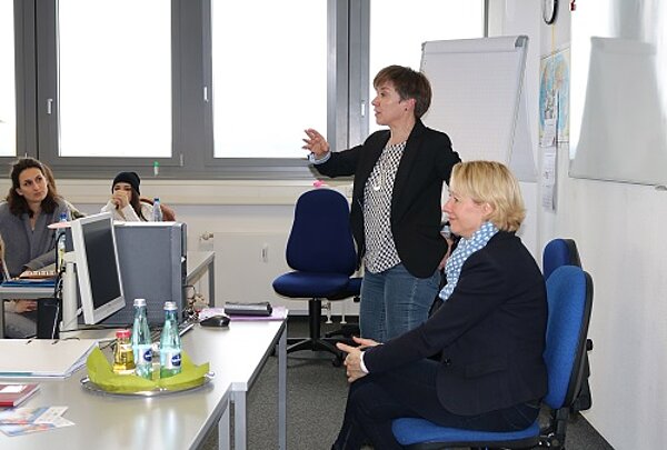 Tür auf – Euro Akademie im Gespräch mit Martina Fehlner, MdL
