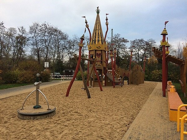 Exkursion zum Spielplatz