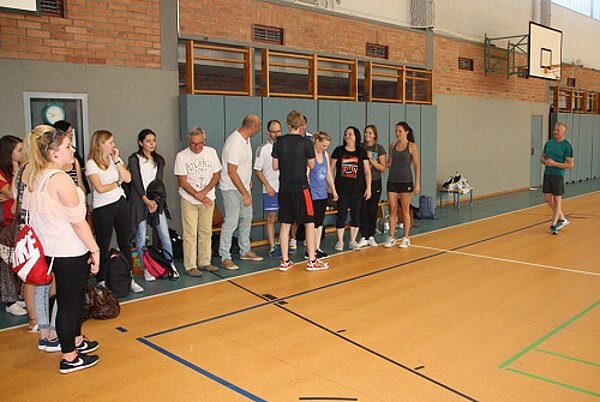 Das Schuljahr startet mit traditionellem Volleyballturnier