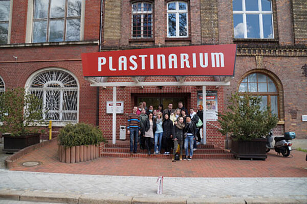 Altenpfleger besuchten „Plastinarium“