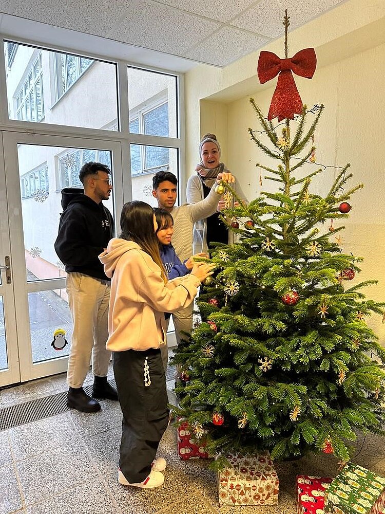 Weihnachtsfeeling an der Euro Akademie Weißenfels