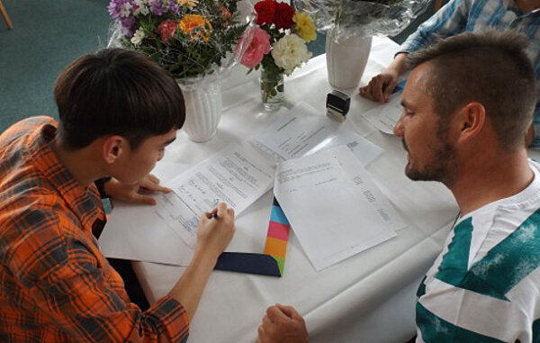 Willkommen! Schüler aus Vietnam starten bald Ausbildung in Altenpflege