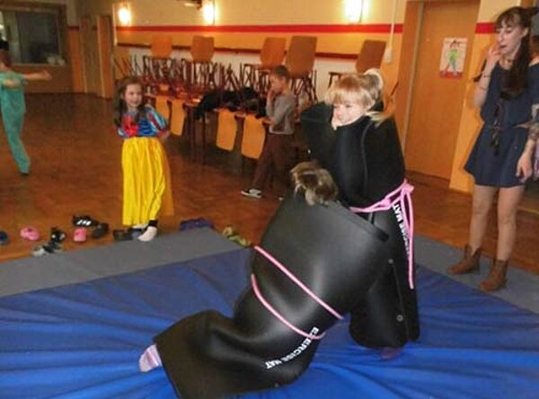 Lustiges Treiben an der Grundschule Steinfurth