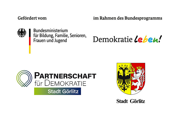Die Logos des Bildungsministeriums, der Demokratie lebt, der Partnerschaft für Demokratie Stadt Görlitz und der Stadt Görlitz.