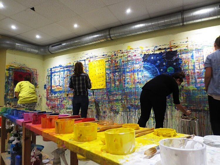 Im kunsttherapeutischen Atelier